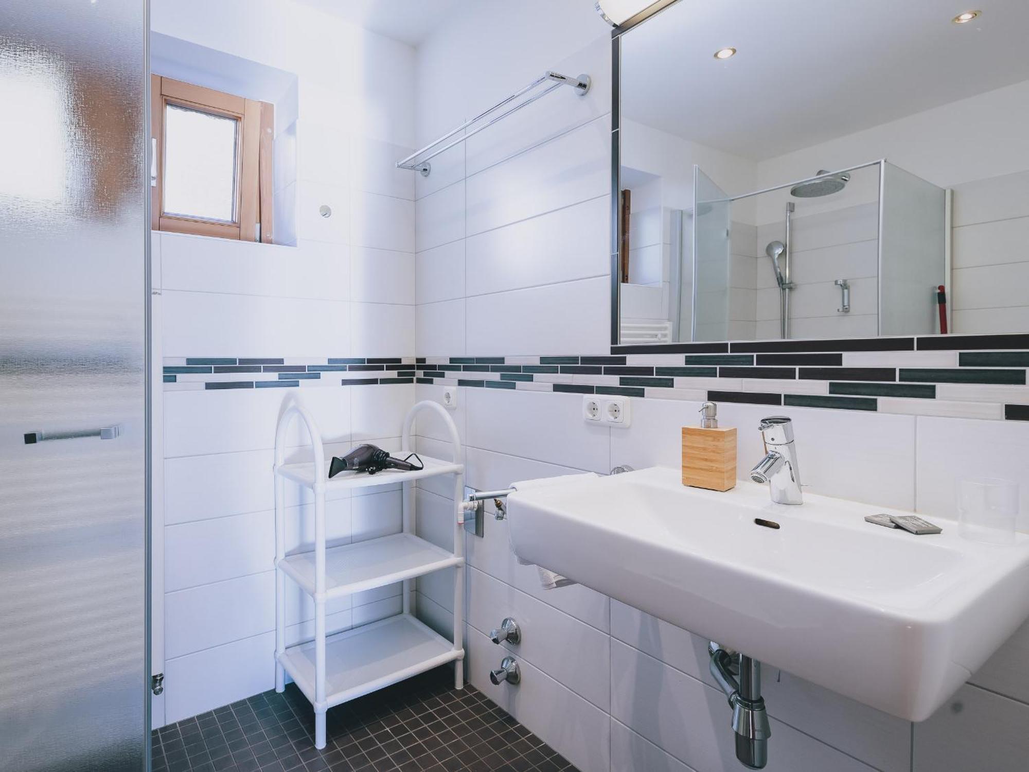 Haus Altenberger By We Rent, Summercard Included Zell am See Bilik gambar